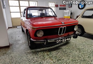 BMW 1602 .