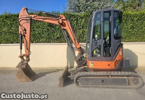 Mini giratria Hitachi ZX38