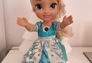 Boneca Elsa cantora