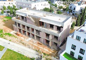 Apartamento T3 Em Tavira Com Piscina E...