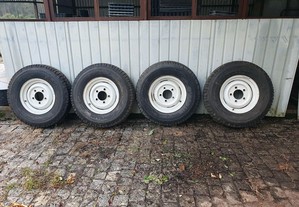 4 jantes Land Rover Defender com pneus