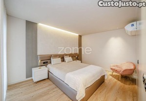 Apartamento T3 Renovado, Em Vila De Prado, Vila...