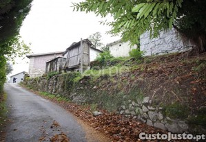 Transforme Esta Casa Em Pedra Num Refúgio Único...