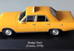 * Miniatura 1:43 Colecção "Táxis do Mundo" Dodge Dart (1978) Cuzco 2ª Série