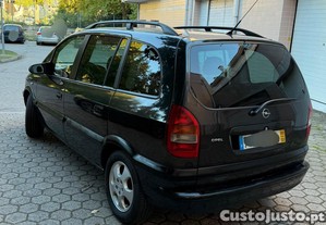 Opel Zafira 2.0 DTI GASÓLEO Versão de 7 lugares, 5 portas - 01