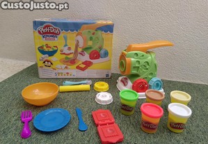 Play-Doh Fábrica de Plasticina Massa Kitchen Creations - B9013