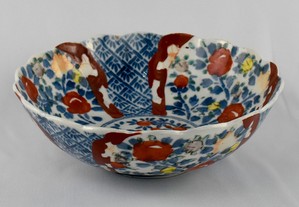 Taça porcelana do Japão, decoração Imari, Período Meiji   séc. XIX