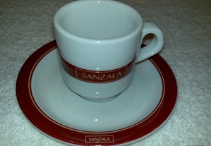 chávena de café sanzala (com contornos em bordô)