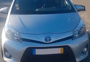 Toyota Yaris hybrido