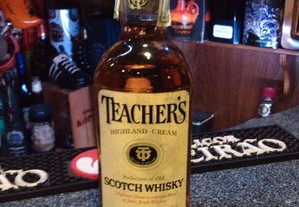 Whisky Teachers 43vol,75cl