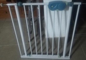 Proteção de escadas para crianças