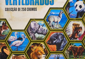 Caderneta Fauna Vertebrados completa de 1977 