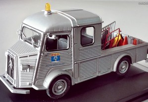 * Miniatura 1:43 Colecção Citroen Type H (1966) Carrinha Cabine Dupla Trabalhos na Estrada