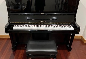 Piano vertical YAMAHA UX 3 UX-3