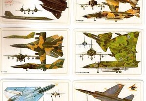 Coleção completa e numerada de 22 calendários sobre Aviões Militares 1986