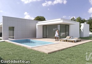 Casa de Cidade T4 em Aljubarrota de 197,00 m²