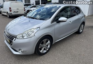 Peugeot 208 Hdi Allure NACIONAL - 14