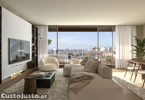 Apartamento T4 Em Matosinhos Sul.