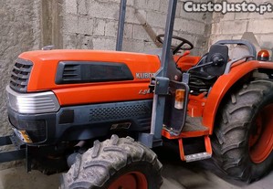 Tractor Kubota L5