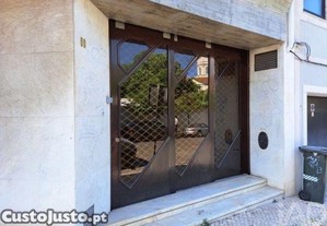 Loja / Estabelecimento Comercial em Estrela de 345,00 m²