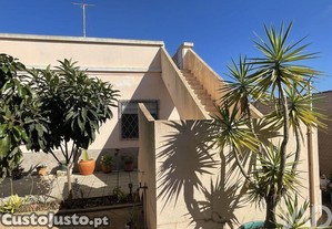 Casa / Villa T5 em Altura de 340,00 m²