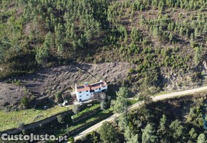 Habitao T3 em Vide e Cabea de 226,00 m