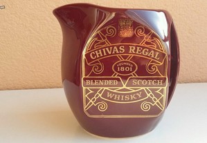 Jarro whisky Chivas Regal