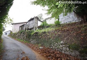 Transforme Esta Casa Em Pedra Num Refúgio Único...