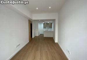 Apartamento T1 em Oeiras: Totalmente Renovado