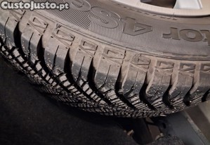 4 pneus vector 4seasons goodyear 215/ 60/ 17