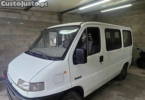 Peugeot e-Boxer 9 lugares - 95