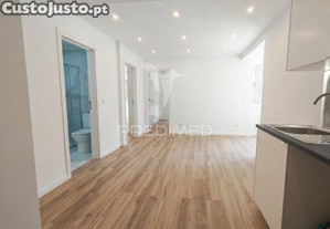 Apartamento t2 na amadora - água livres