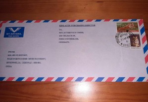 Envelope com selos endereçado da Índia à Alemanha
