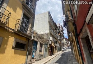 Terreno Na Baixa Do Porto - Junto Ao Rio