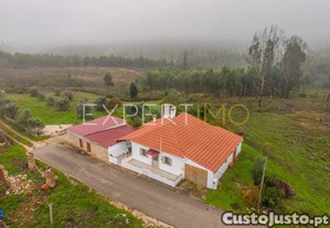 Moradia T2 || Terreno 9000m2 || Abiul