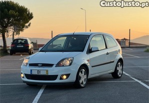 Ford Fiesta 1.4 Tdci comercial