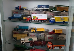 Coleção Miniatura camiões escada 1/43