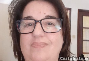 Dou apoio a senhora idosa