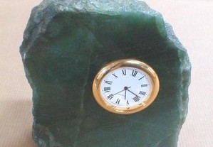 Relógio de quartzo verde 11x10x5cm