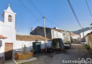 Propriedade T2 em Miranda do Corvo de 102,00 m²