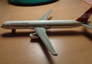 Miniatura Avião Metal Austrian Airlines Of.Envio