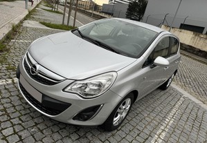 Opel Corsa 1.2 Gasolina - 2012 GPS