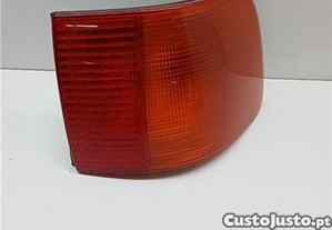 FAROLIM TRASEIRO DIREITO Audi 100 berlina c4 1990 138008
