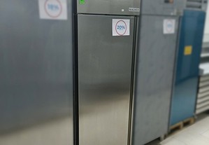Armário refrigerado GN 2/1 ventilado em inox