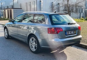 Audi A4 (A4)