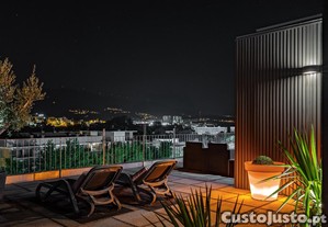 Cobertura com Terraço Panorâmico com Vistas Deslumbrantes para o Parque da Cidade e para o Parque Natural do Alvão