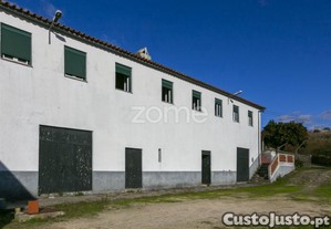 Quinta Na Régua Com 4.5 Hect De Vinha, Com Casa...