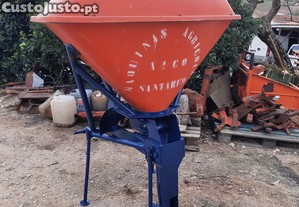 Adubador Xico Santar�m