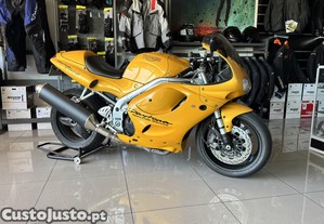 Triumph Daytona T595