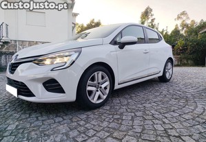 Renault Clio 1.6 E-TECH hybrid - 22